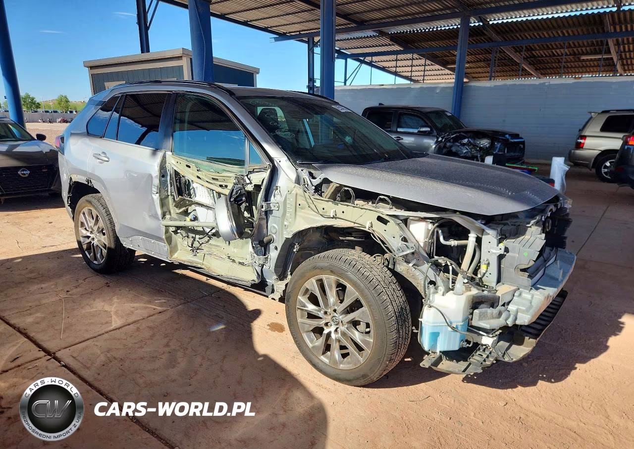 2020 Toyota Rav4 Xle Premium VIN:2T3A1RFV5LC068000 - 4