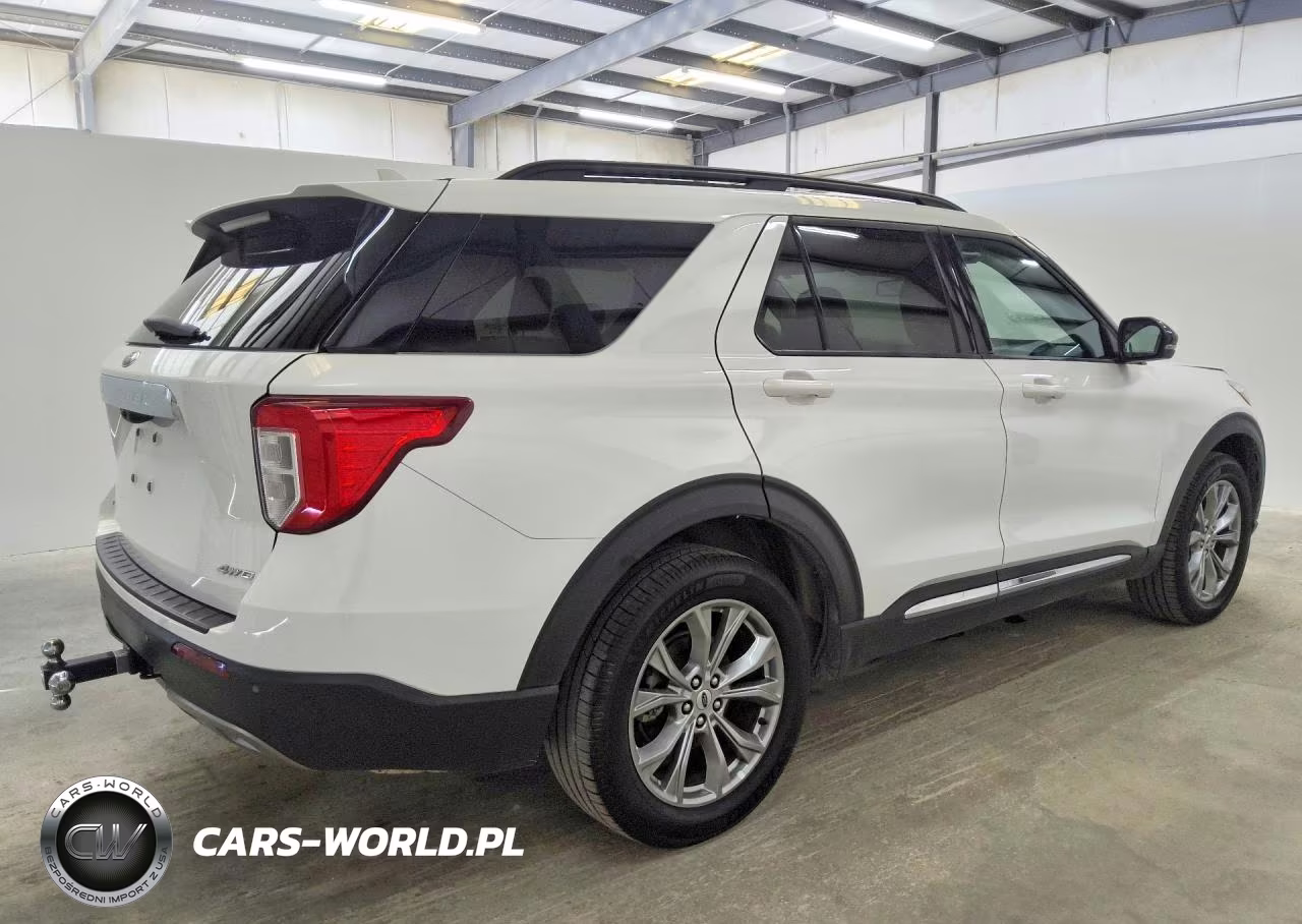 2024 Ford Explorer Xlt VIN:1FMSK8DH2RGA10997 - 3