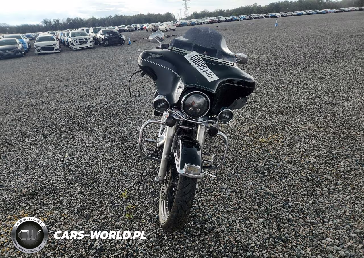 2010 Harley-Davidson Flhtcu VIN:1HD1FC41XAB618762 - 2