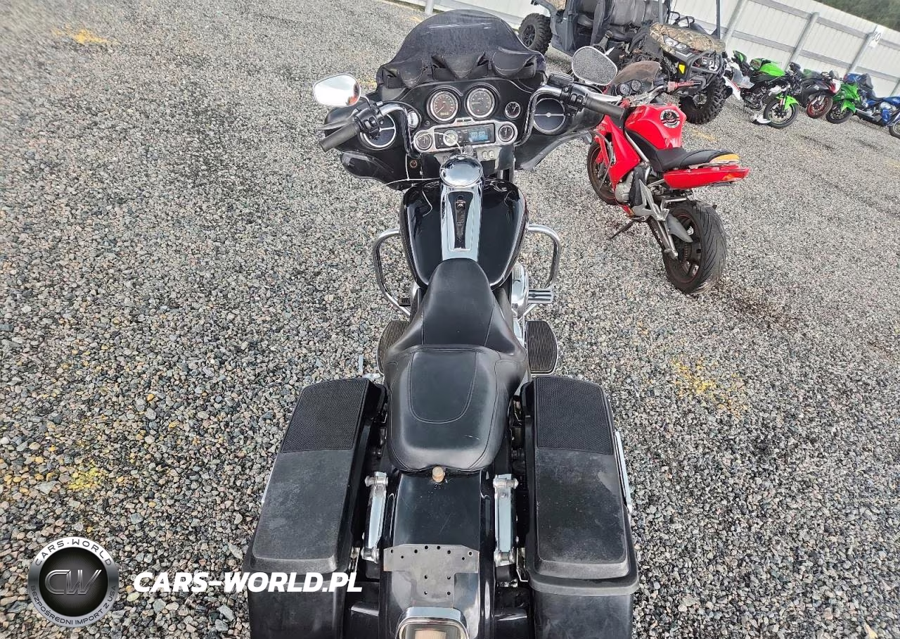 2010 Harley-Davidson Flhtcu VIN:1HD1FC41XAB618762 - 6