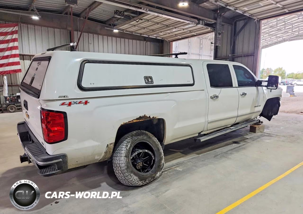 2016 Chevrolet K2500 Silverado VIN:1GC1KWE89GF192347 - 3