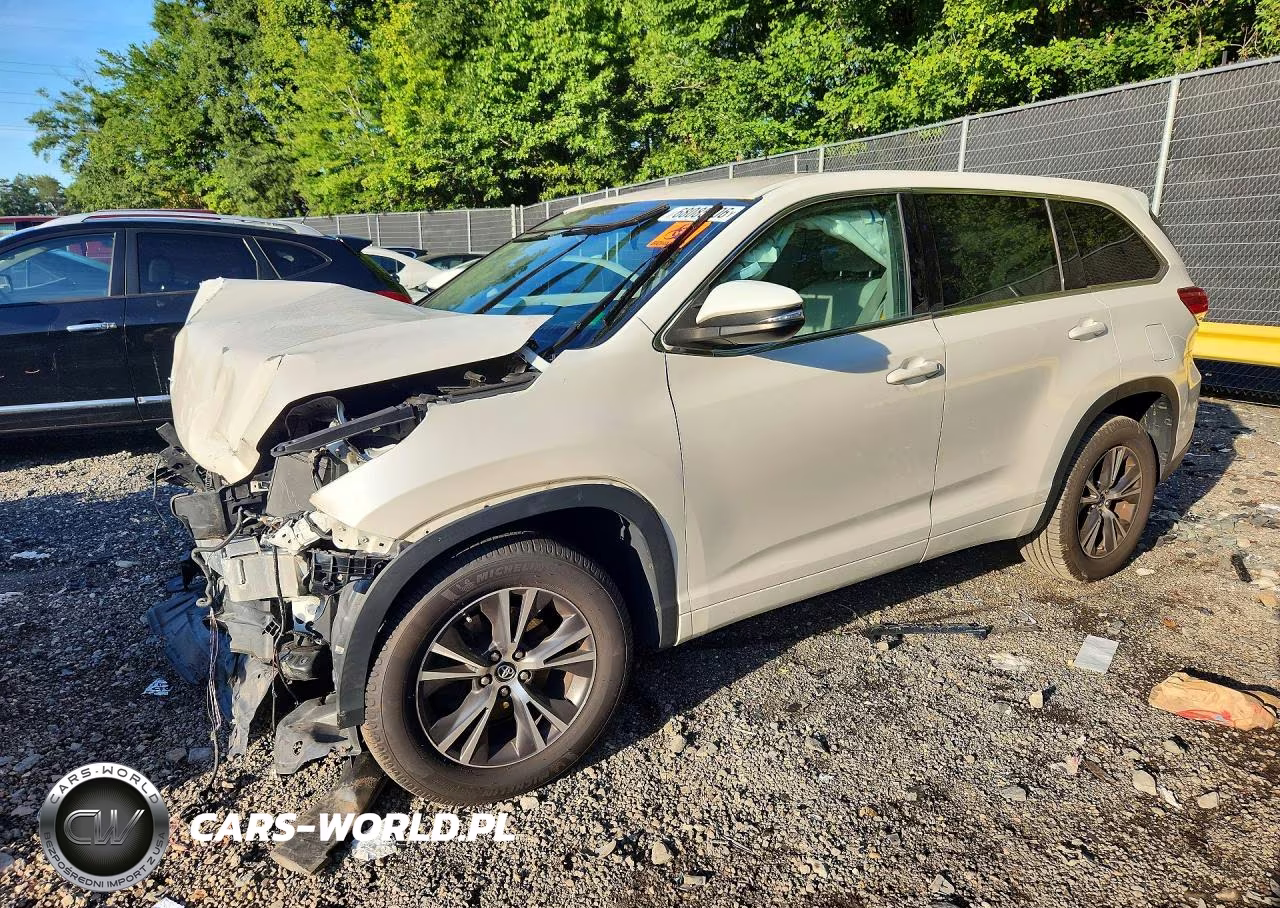 2017 Toyota Highlander Le