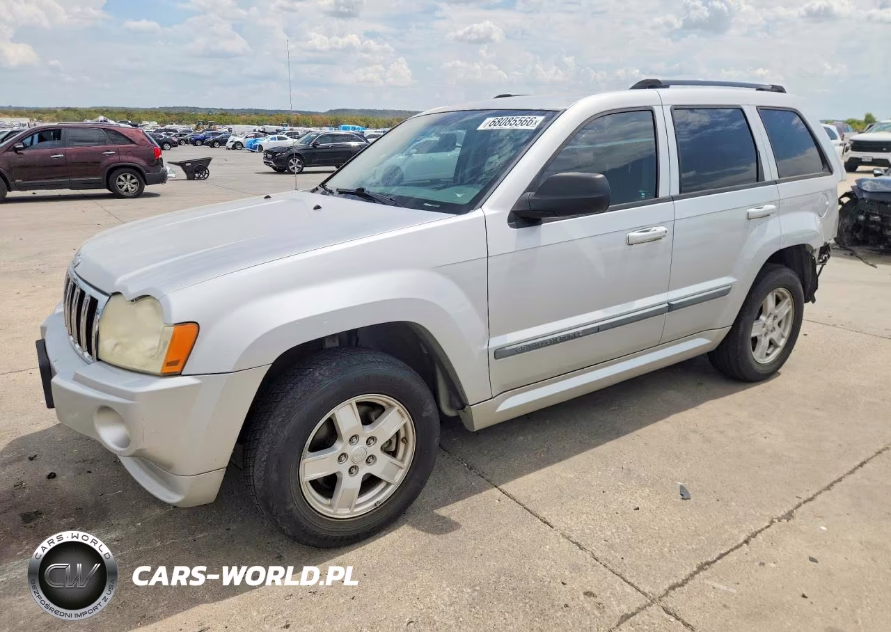 2007 Jeep Grand Cherokee Laredo VIN:1J8HS48PX7C549924 - 1