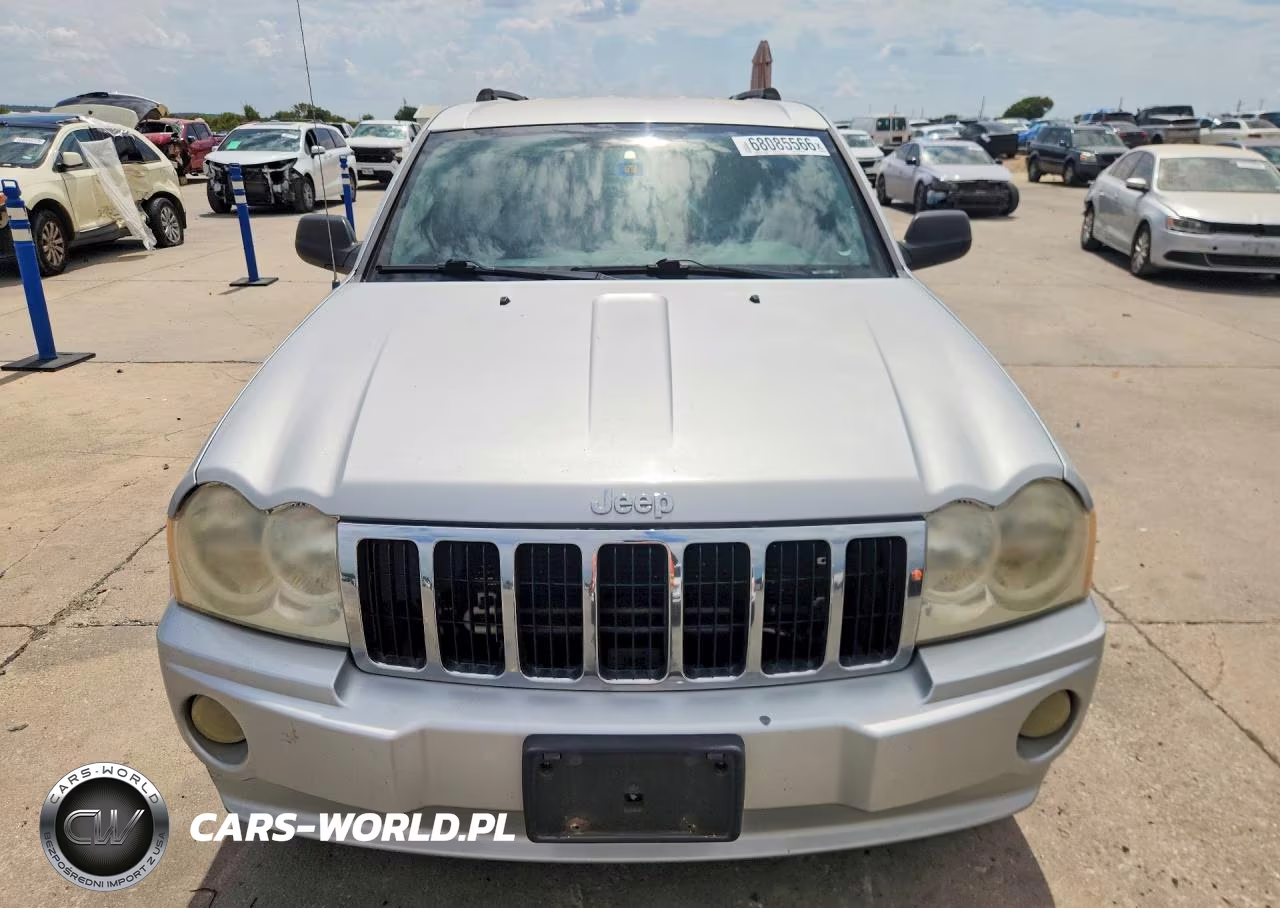 2007 Jeep Grand Cherokee Laredo VIN:1J8HS48PX7C549924 - 5