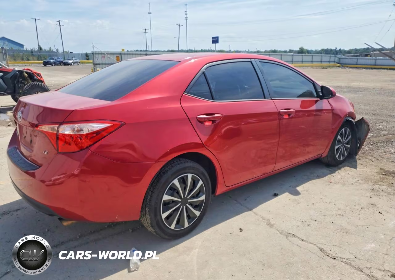 2019 Toyota Corolla Le VIN:2T1BURHE1KC198484 - 3