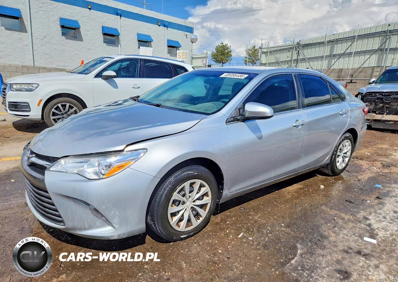 2017 Toyota Camry Le VIN:4T1BF1FKXHU444864 - 1