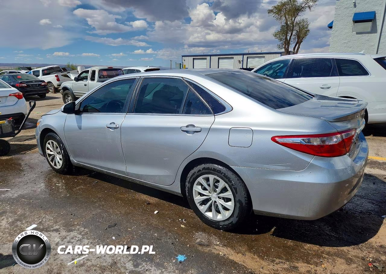 2017 Toyota Camry Le VIN:4T1BF1FKXHU444864 - 2