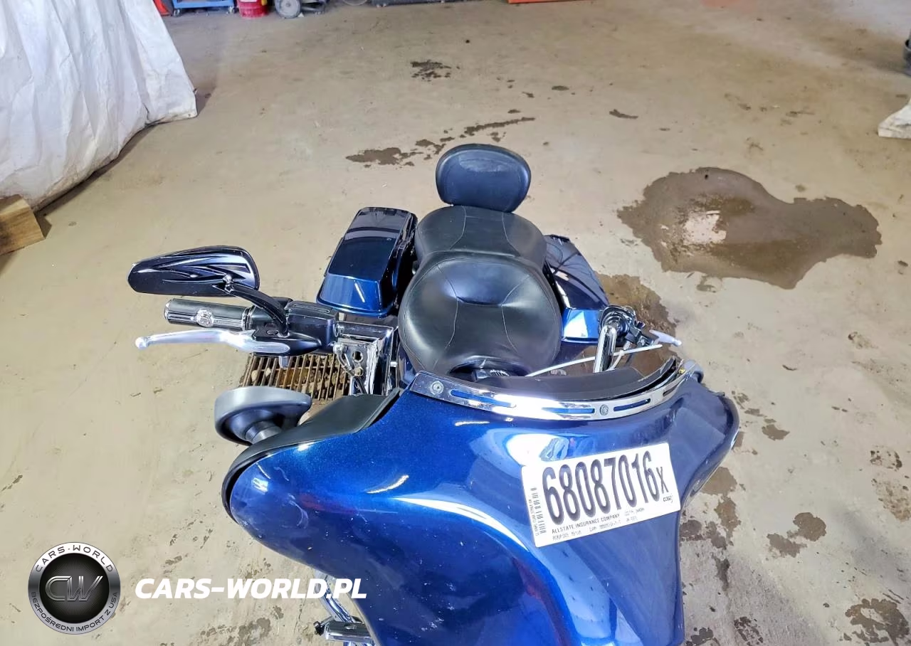 2012 Harley-Davidson Flhx Street Glide VIN:1HD1KBM10CB693379 - 5