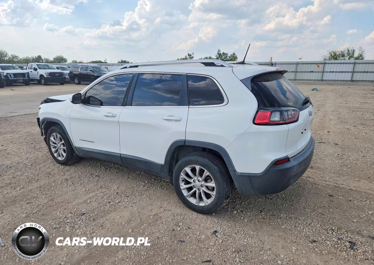 2019 Jeep Cherokee Latitude VIN:1C4PJLCB0KD459633 - 2