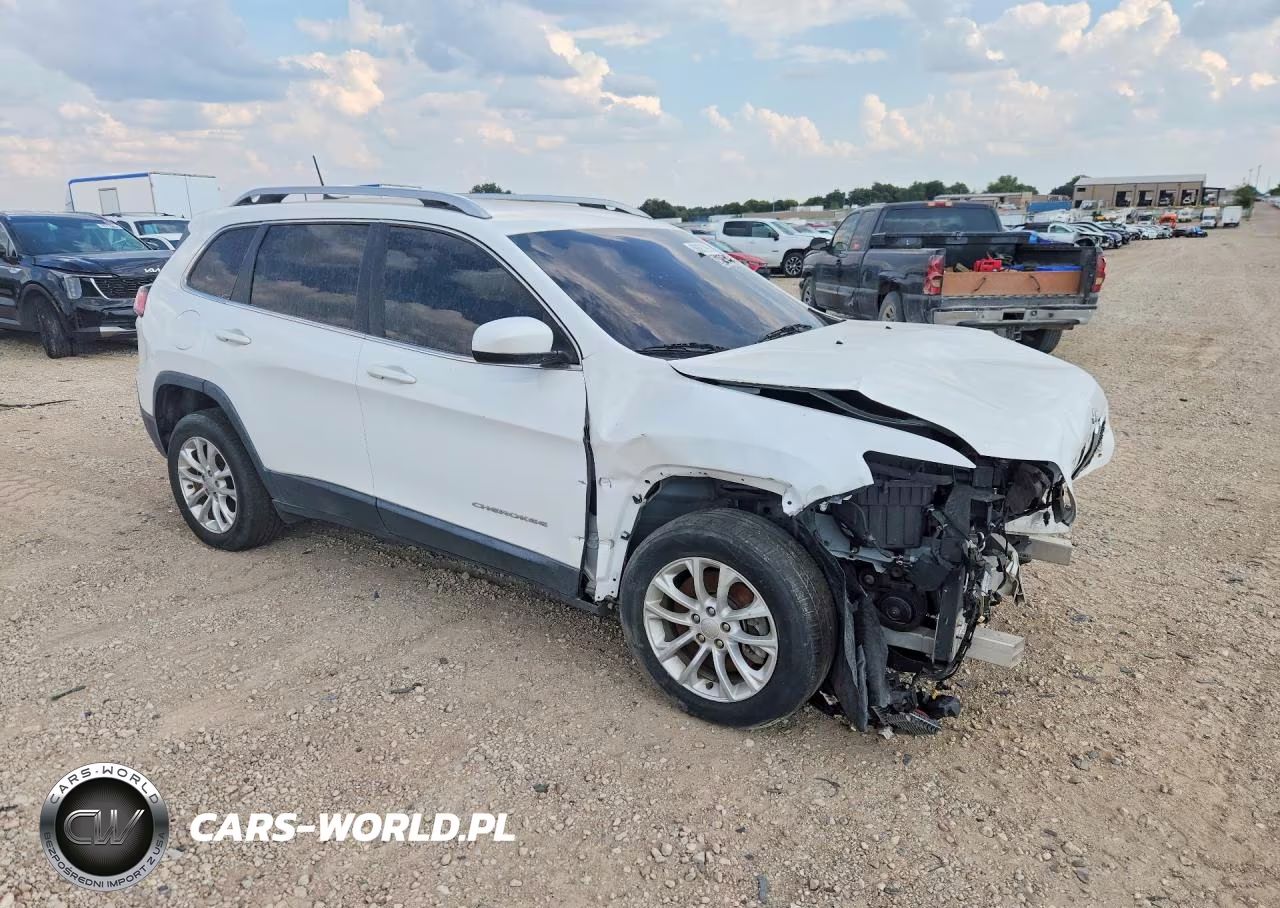 2019 Jeep Cherokee Latitude VIN:1C4PJLCB0KD459633 - 4
