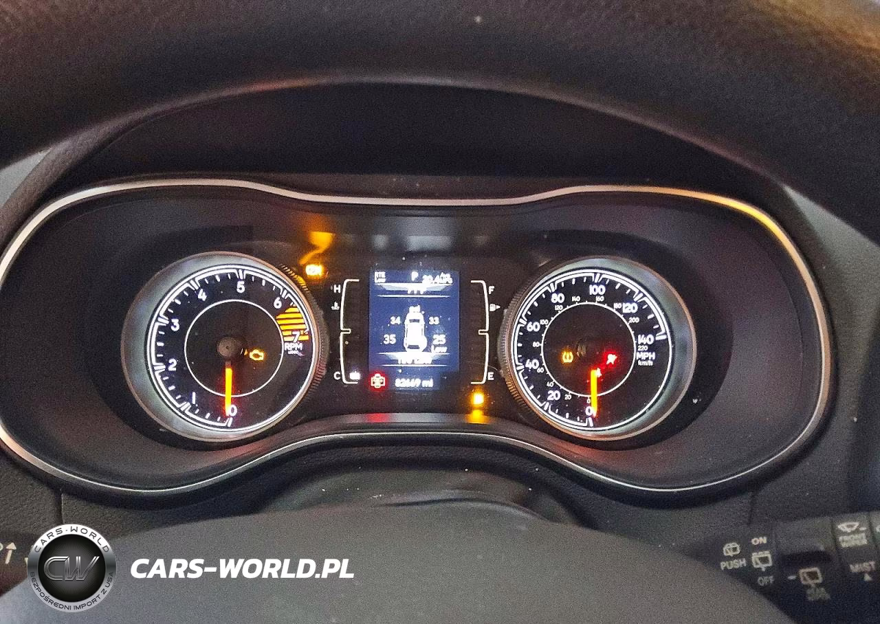 2019 Jeep Cherokee Latitude VIN:1C4PJLCB0KD459633 - 9