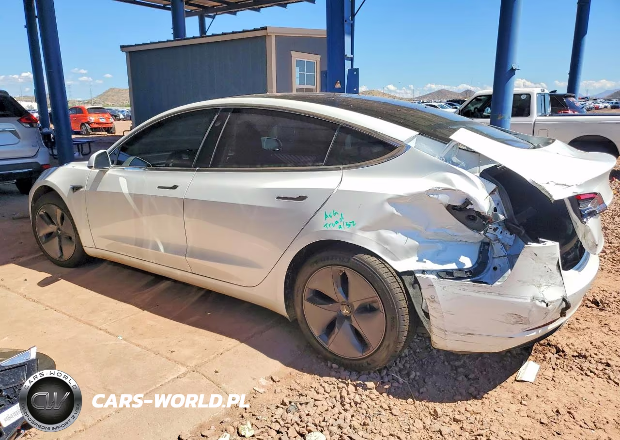 2020 Tesla Model 3 VIN:5YJ3E1EBXLF647753 - 2