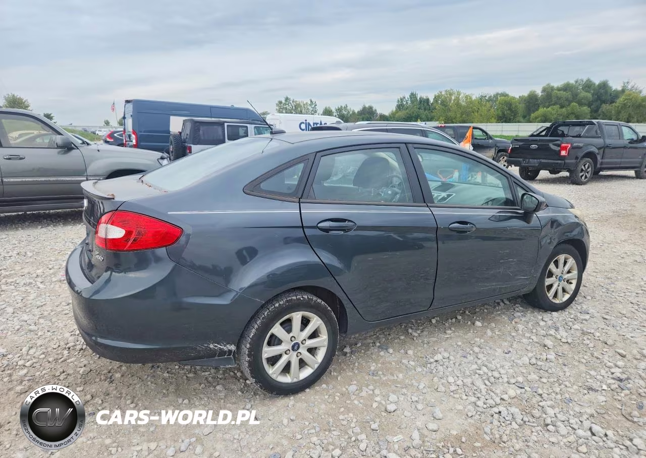 2011 Ford Fiesta Se VIN:3FADP4BJ0BM196246 - 3
