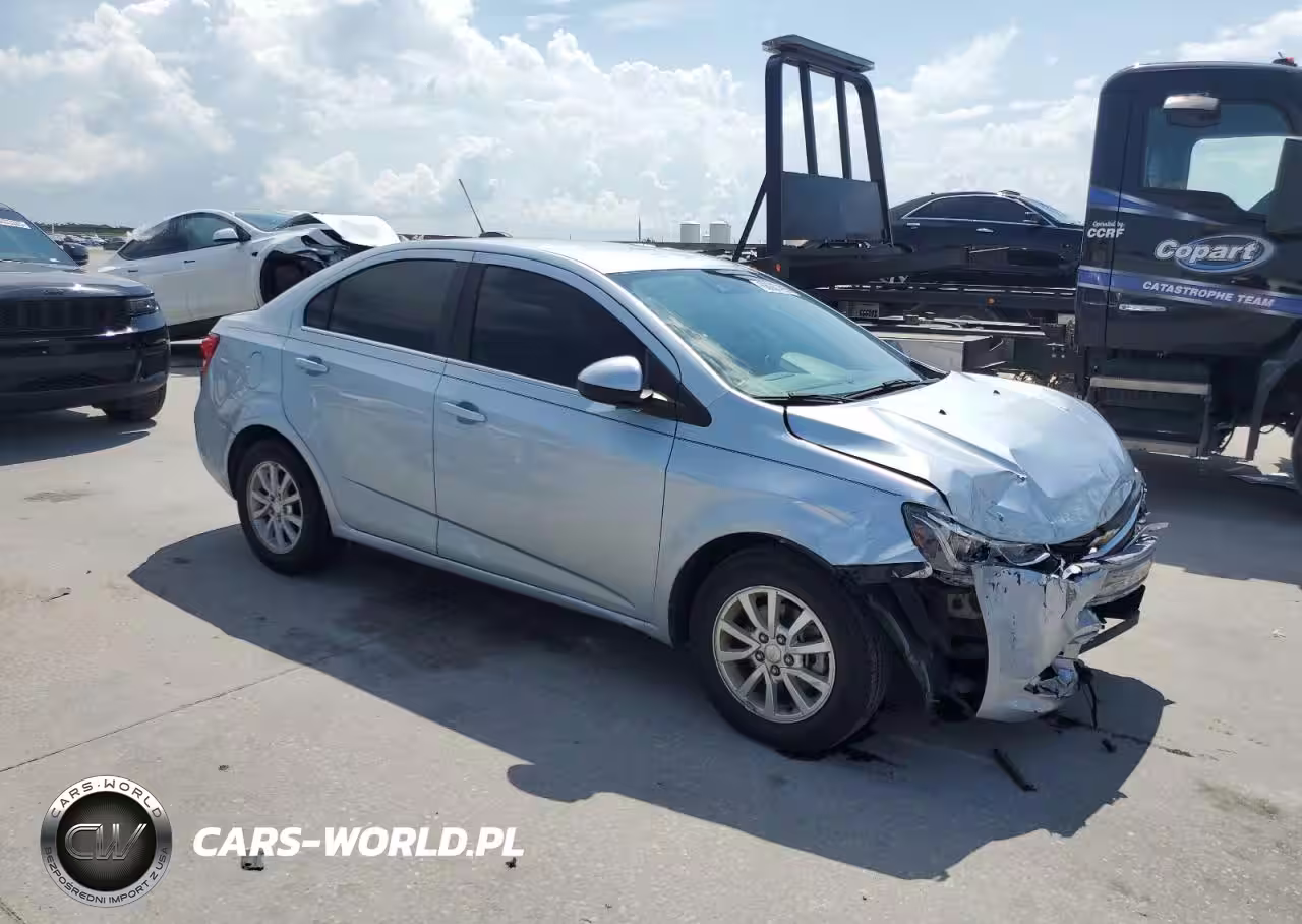 2018 Chevrolet Sonic Lt VIN:1G1JD5SH9J4100349 - 4