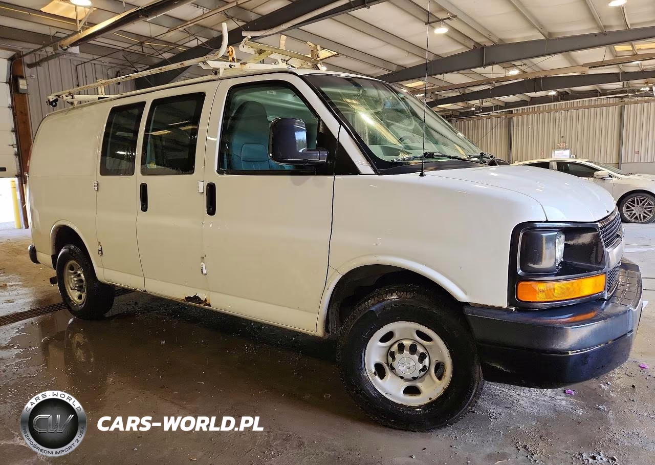 2014 Chevrolet Express G2500 VIN:1GCWGFBA6E1210148 - 4