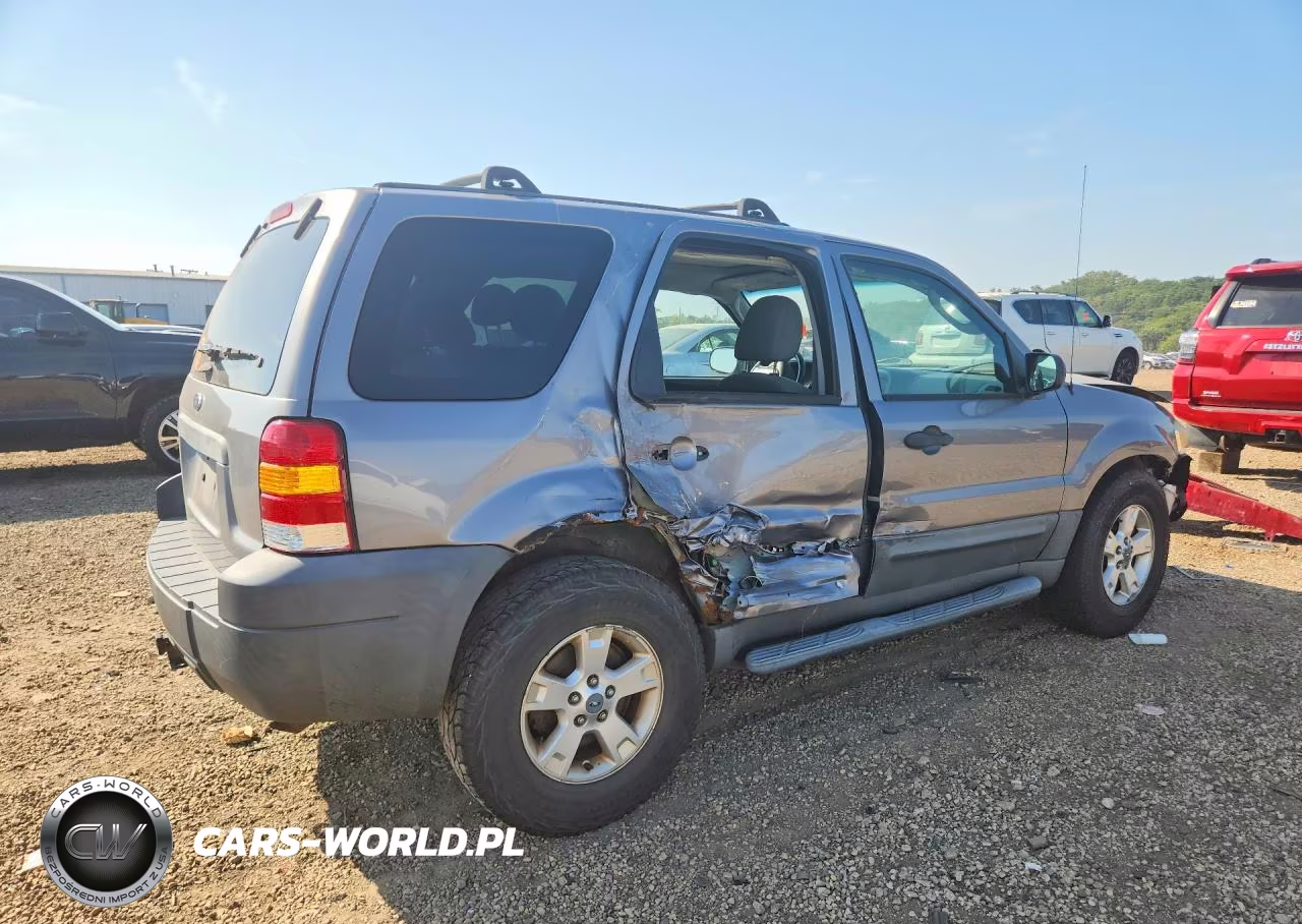 2007 Ford Escape Xlt VIN:1FMCU93167KA65553 - 3