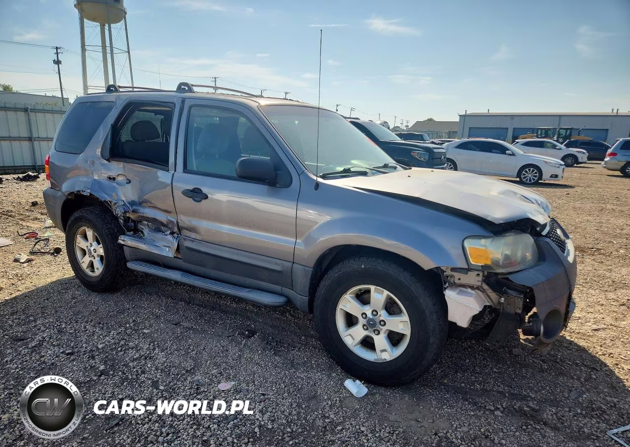 2007 Ford Escape Xlt VIN:1FMCU93167KA65553 - 4