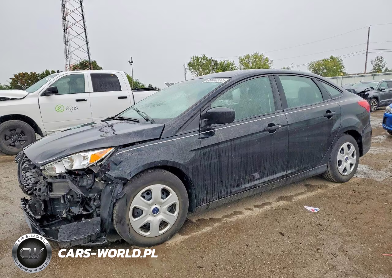 2018 Ford Focus S VIN:1FADP3E20JL309336 - 1