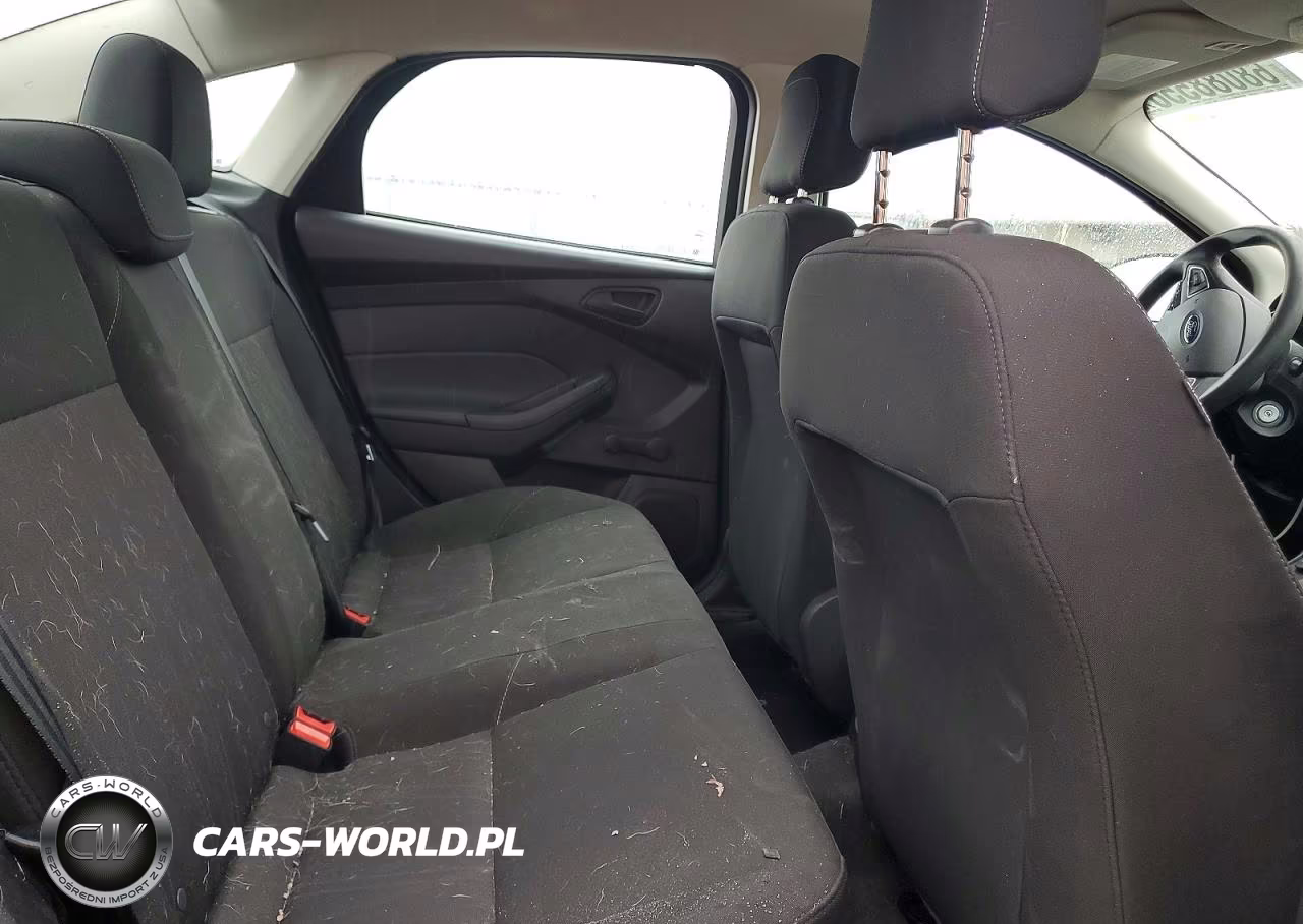 2018 Ford Focus S VIN:1FADP3E20JL309336 - 10