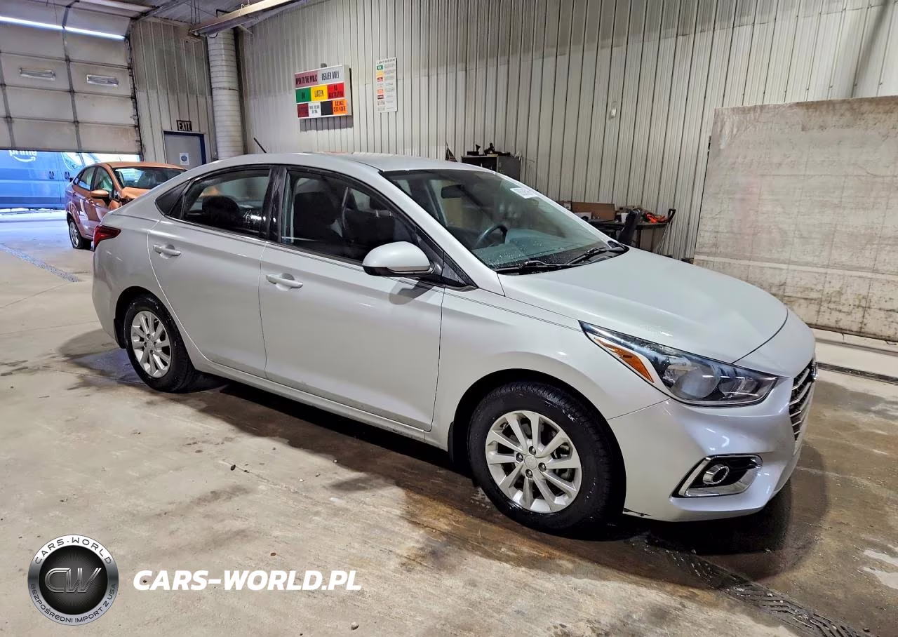 2019 Hyundai Accent Sel VIN:3KPC24A38KE057631 - 4