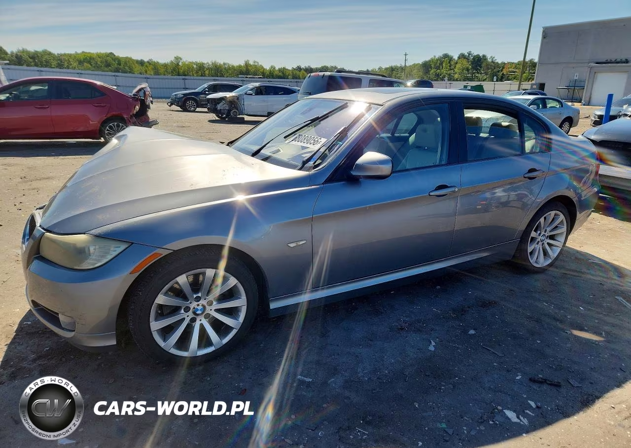 2011 BMW 328 I – zdjęcie 1 z 12