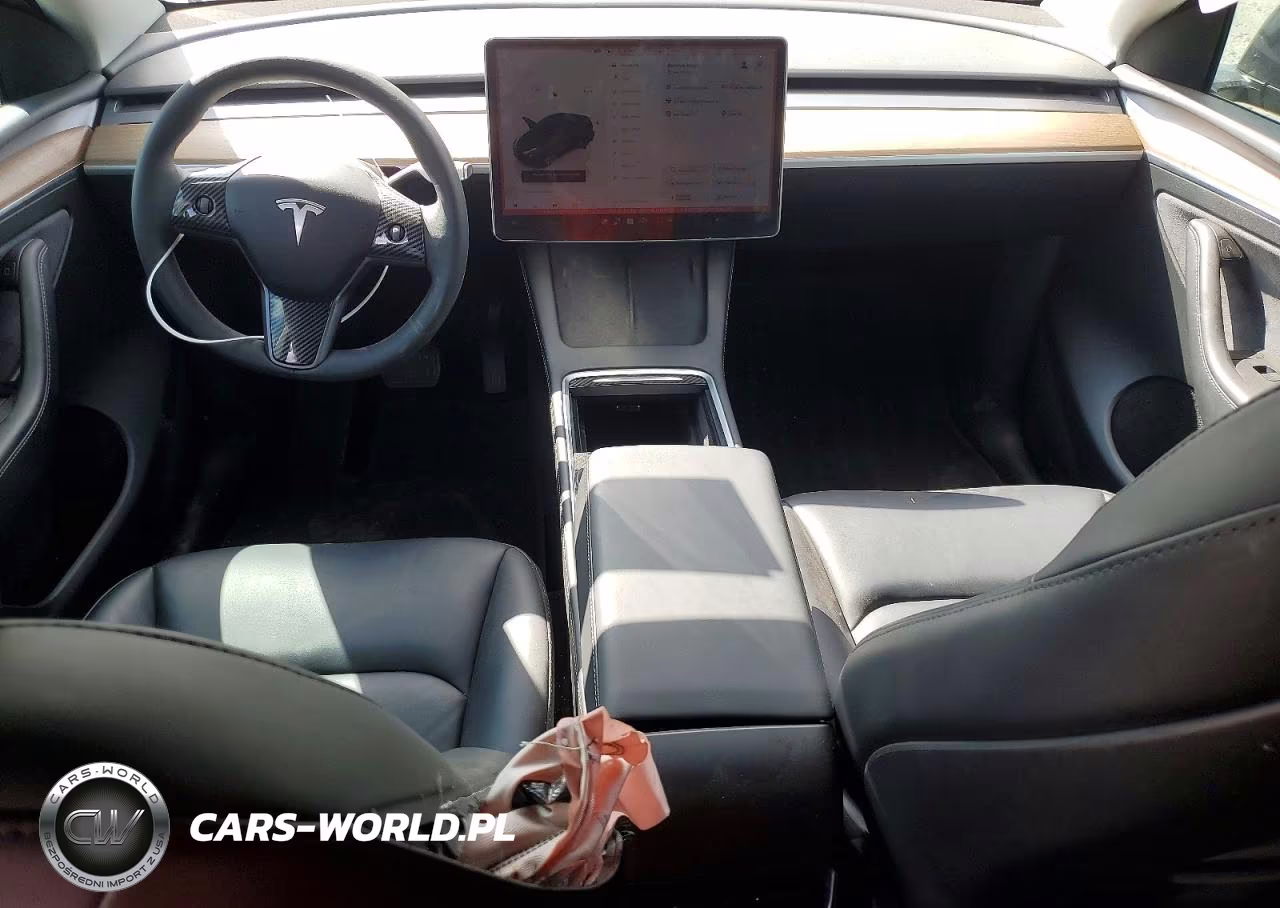 2024 Tesla Model Y VIN:7SAYGAEE1RF084761 - 8