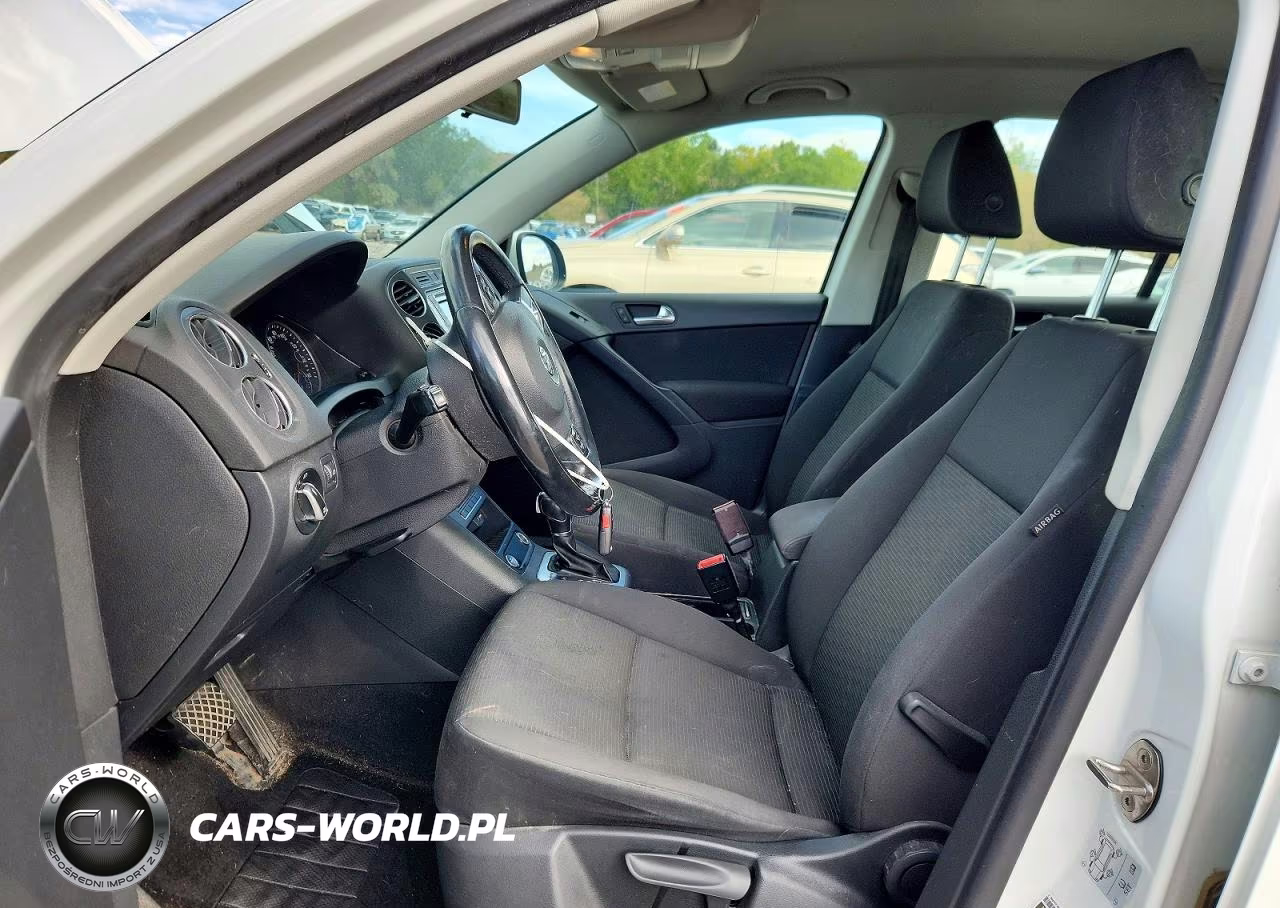 2018 Volkswagen Tiguan Limited VIN:WVGBV7AX5JK002195 - 7