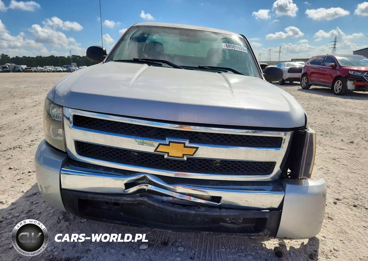 2011 Chevrolet Silverado C1500 VIN:1GCNCPEX1BZ356435 - 5