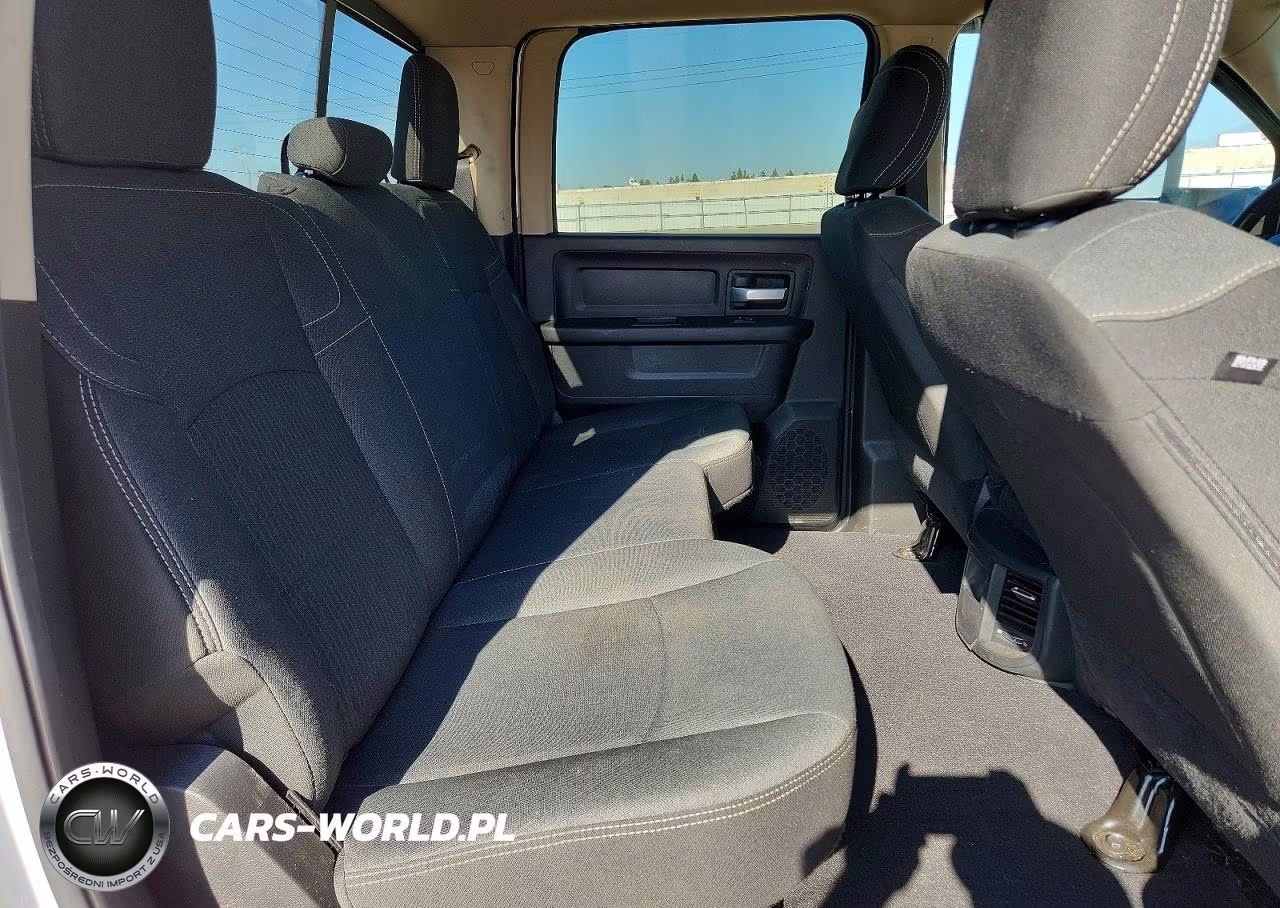 2019 Ram 3500 Tradesman VIN:3C63RPGL7KG641406 - 11