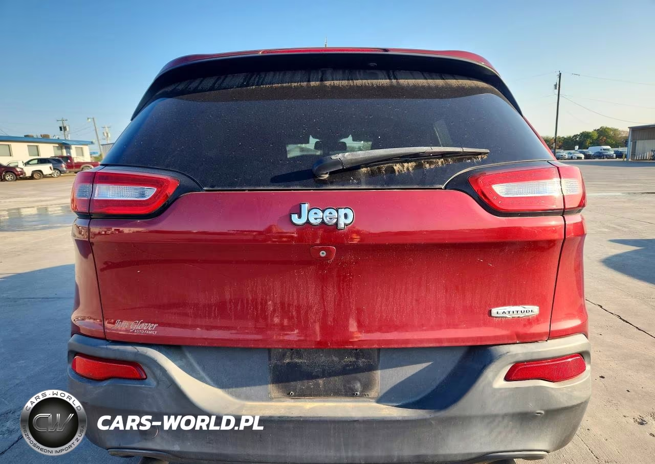 2014 Jeep Cherokee Latitude VIN:1C4PJLCS3EW155608 - 6