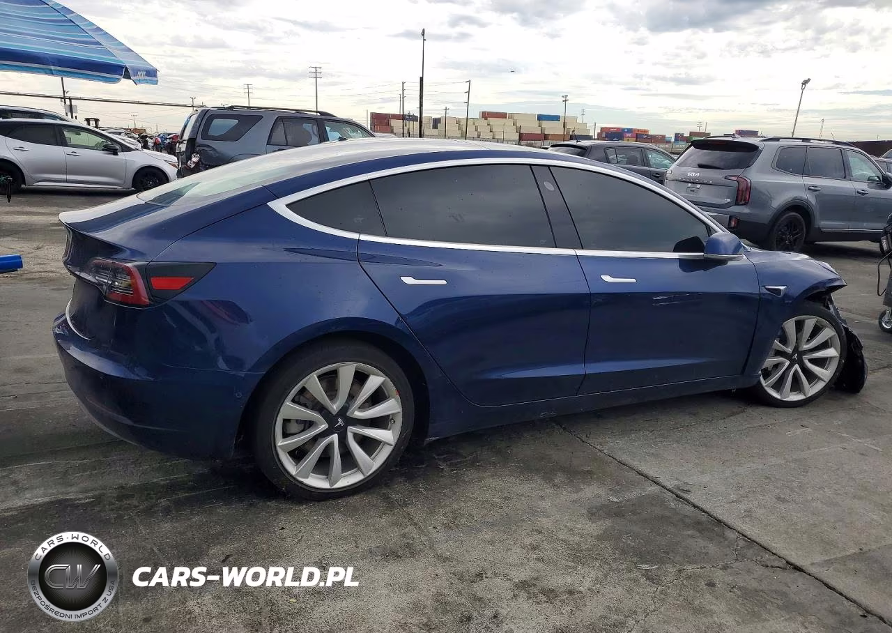 2018 Tesla Model 3 VIN:5YJ3E1EB5JF117560 - 3