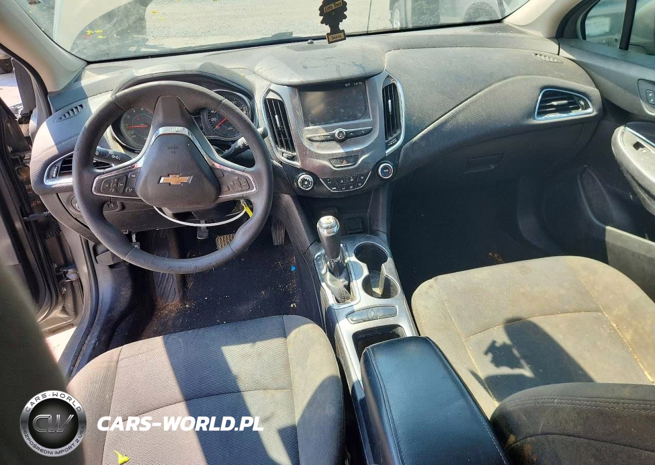 2018 Chevrolet Cruze Lt VIN:1G1BE5SM5J7205063 - 8