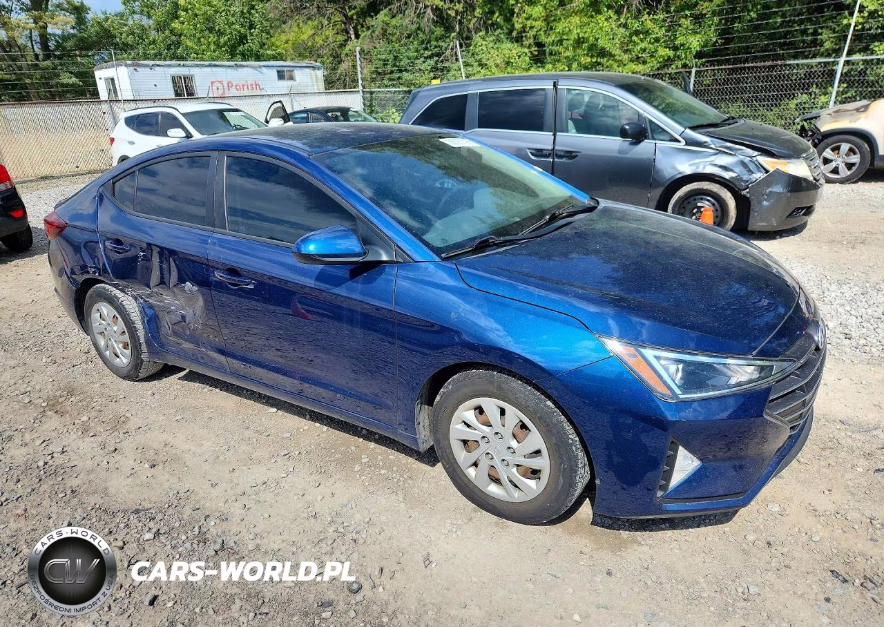 2019 Hyundai Elantra Se VIN:5NPD74LF0KH460821 - 4