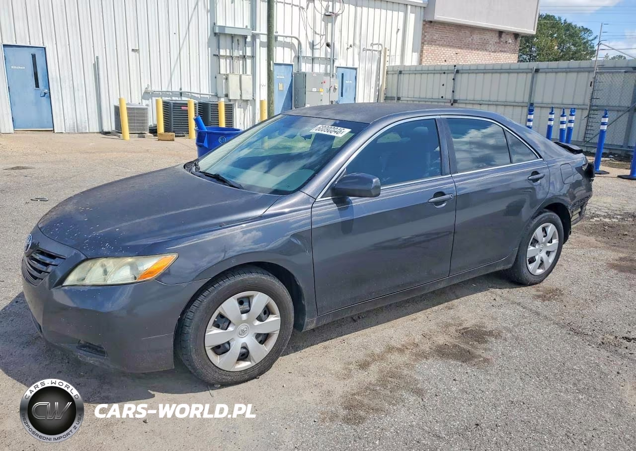 2009 Toyota Camry Le – zdjęcie 1 z 12