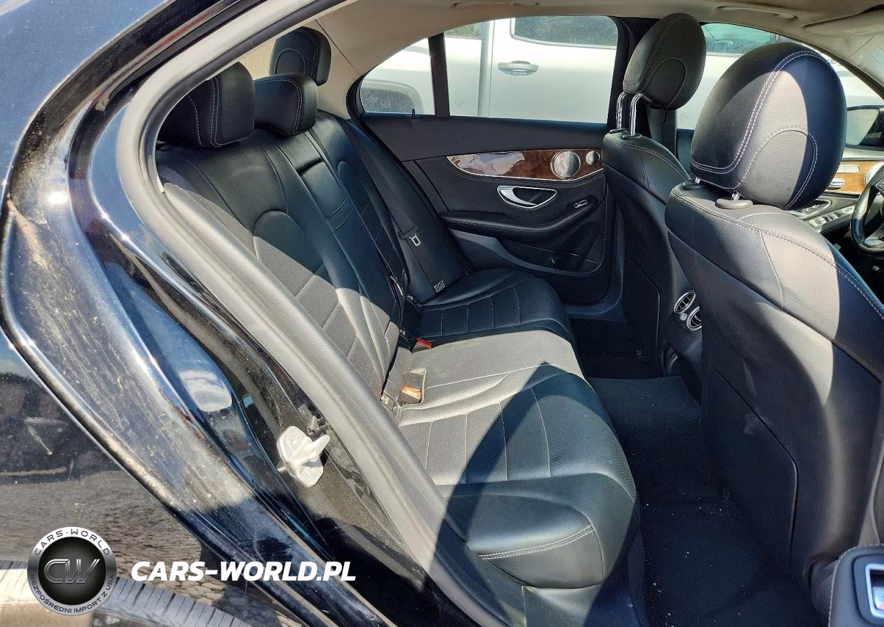 2015 Mercedes-Benz C 300 4Matic VIN:55SWF4KB6FU003735 - 10