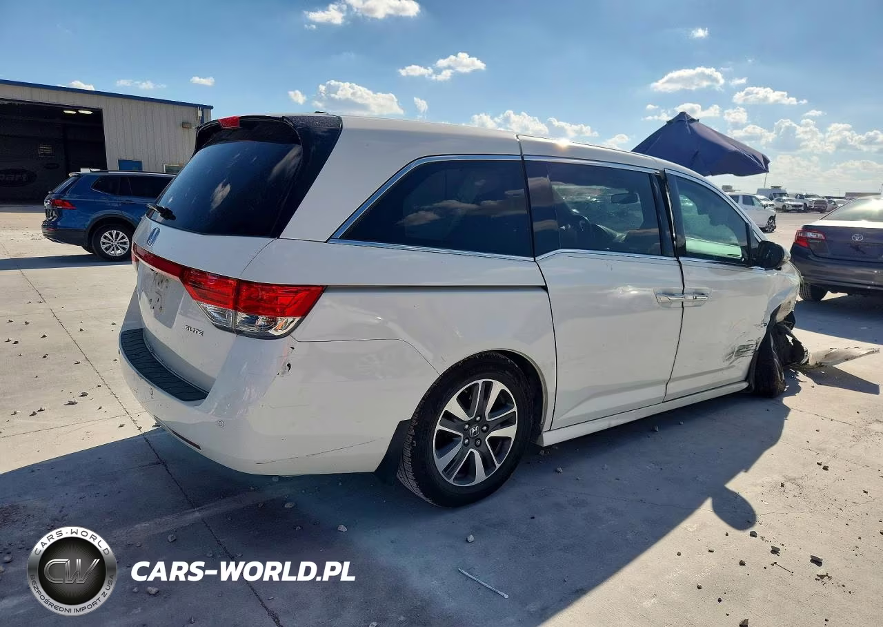 2014 Honda Odyssey Touring VIN:5FNRL5H96EB135488 - 3