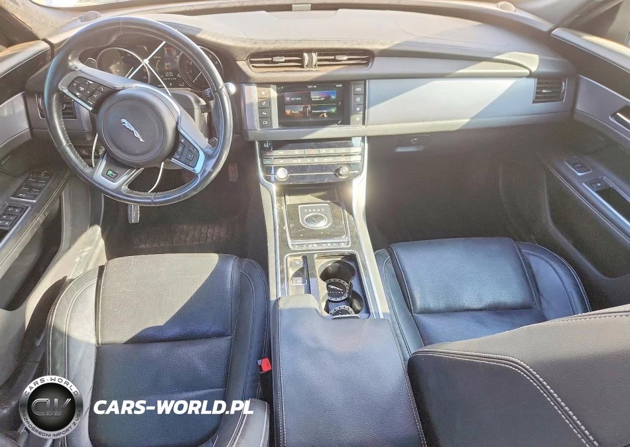 2016 Jaguar Xf R - Sport VIN:SAJBF4BV5GCY16283 - 8