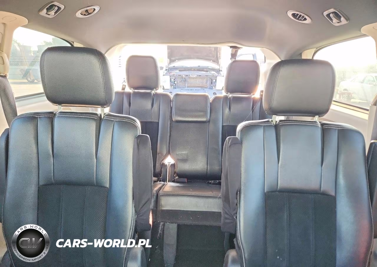 2017 Dodge Grand Caravan Sxt VIN:2C4RDGCG5HR561874 - 10
