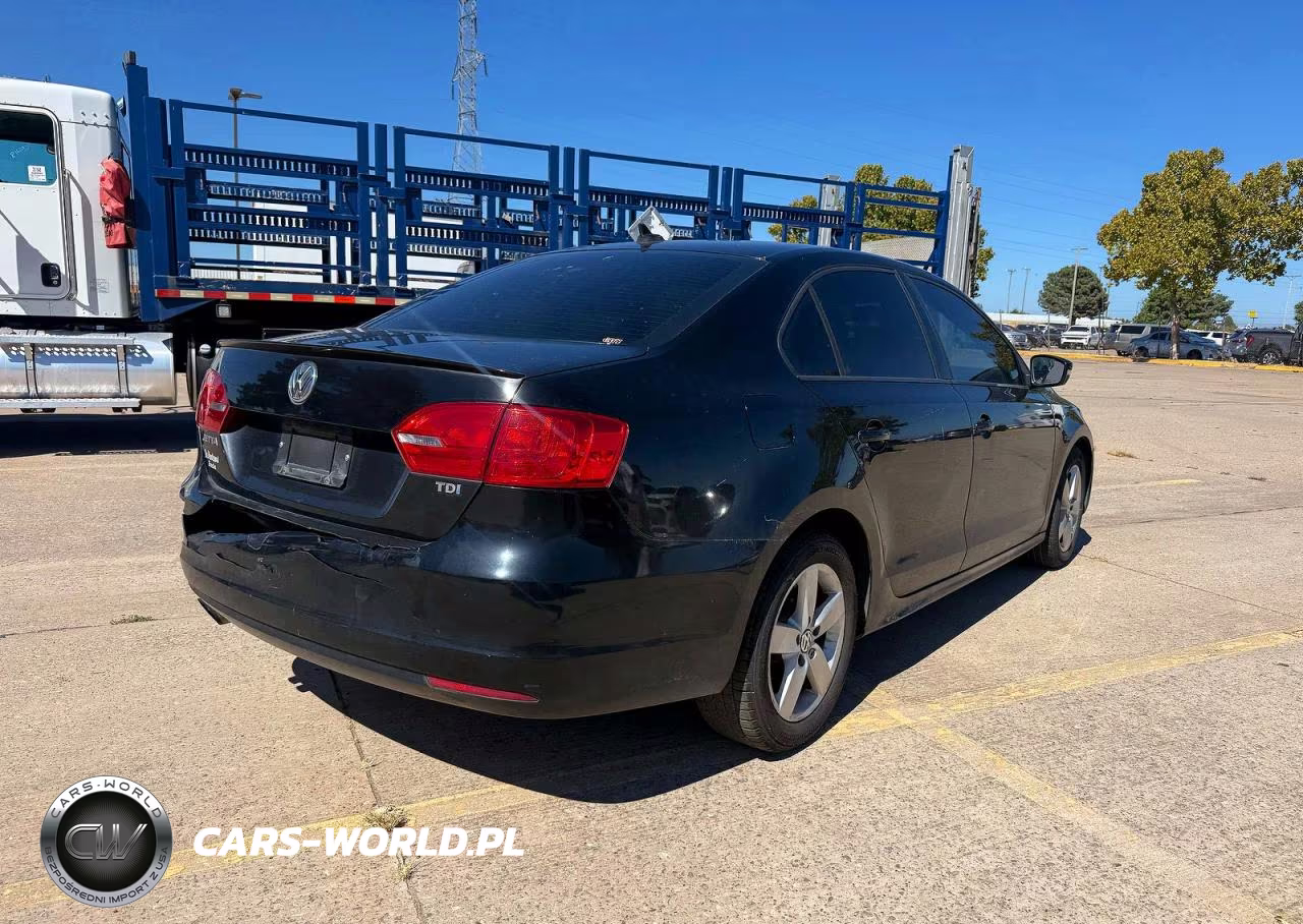2012 Volkswagen Jetta Tdi VIN:3VWLL7AJ1CM412382 - 4
