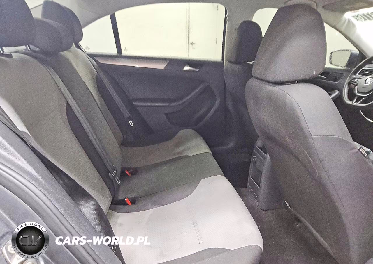2017 Volkswagen Jetta S VIN:3VW2B7AJ4HM371655 - 10