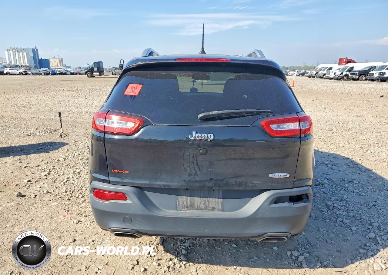 2016 Jeep Cherokee Latitude VIN:1C4PJLCS9GW347151 - 6