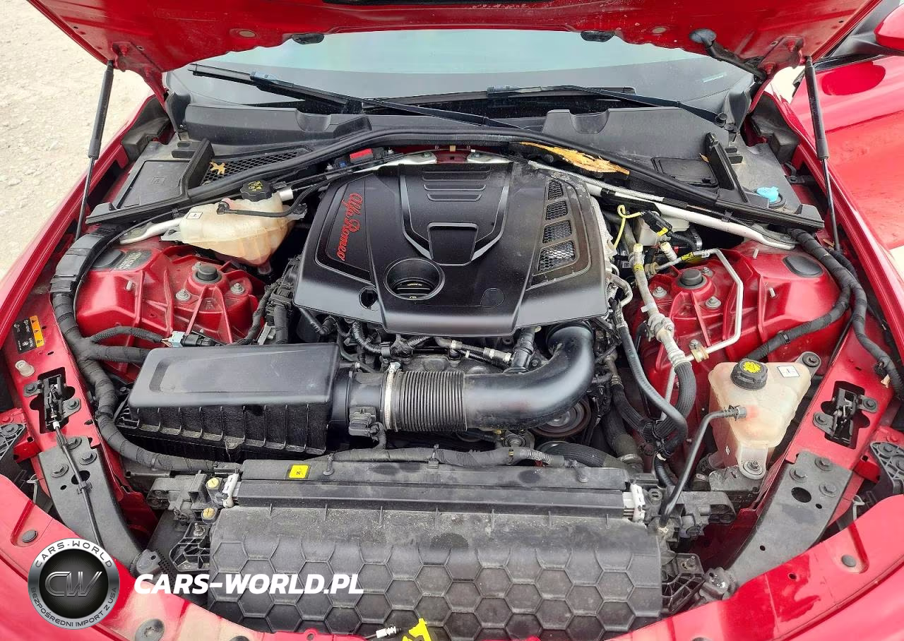 2018 Alfa Romeo Giulia Ti Q4 VIN:ZARFAEEN1J7570287 - 11