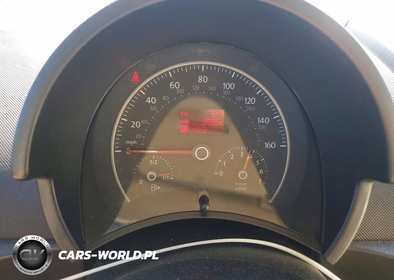 2008 Volkswagen New Beetle S VIN:3VWPG31C58M515733 - 9