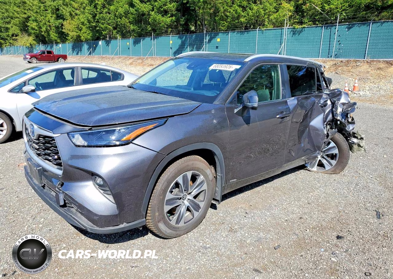 2024 Toyota Highlander Hybrid Xle