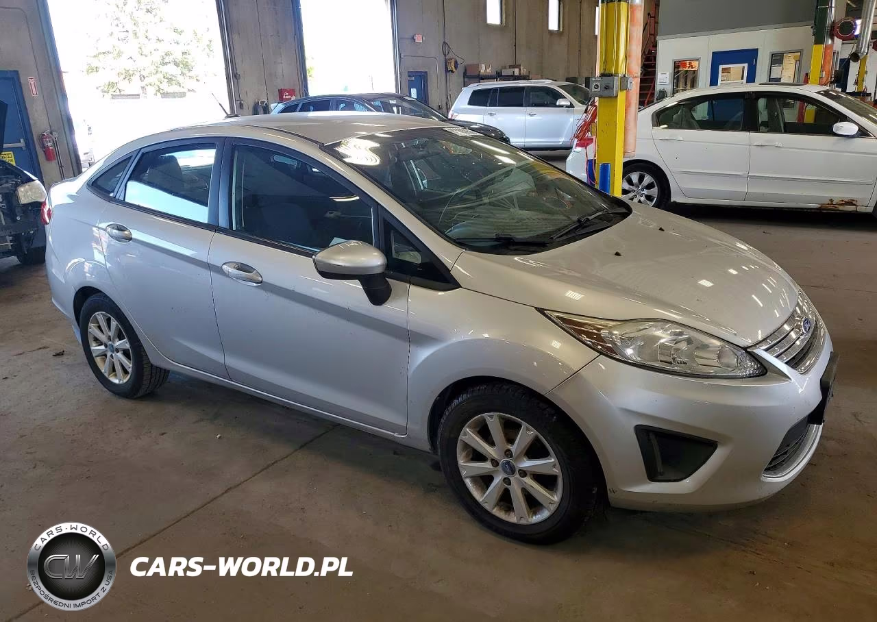 2012 Ford Fiesta Se VIN:3FADP4BJ4CM164773 - 4