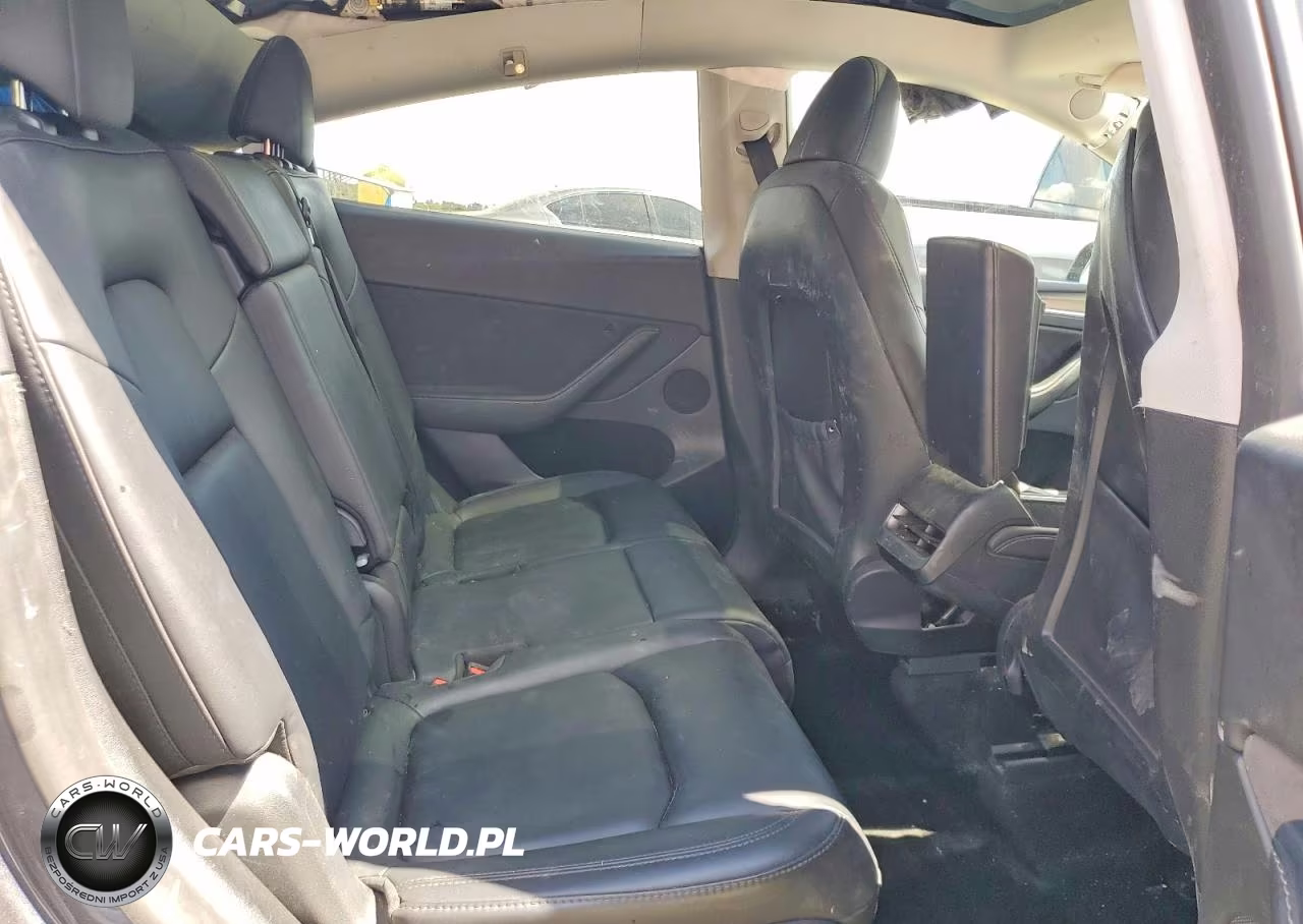 2023 Tesla Model Y VIN:7SAYGAEE2PF865561 - 10