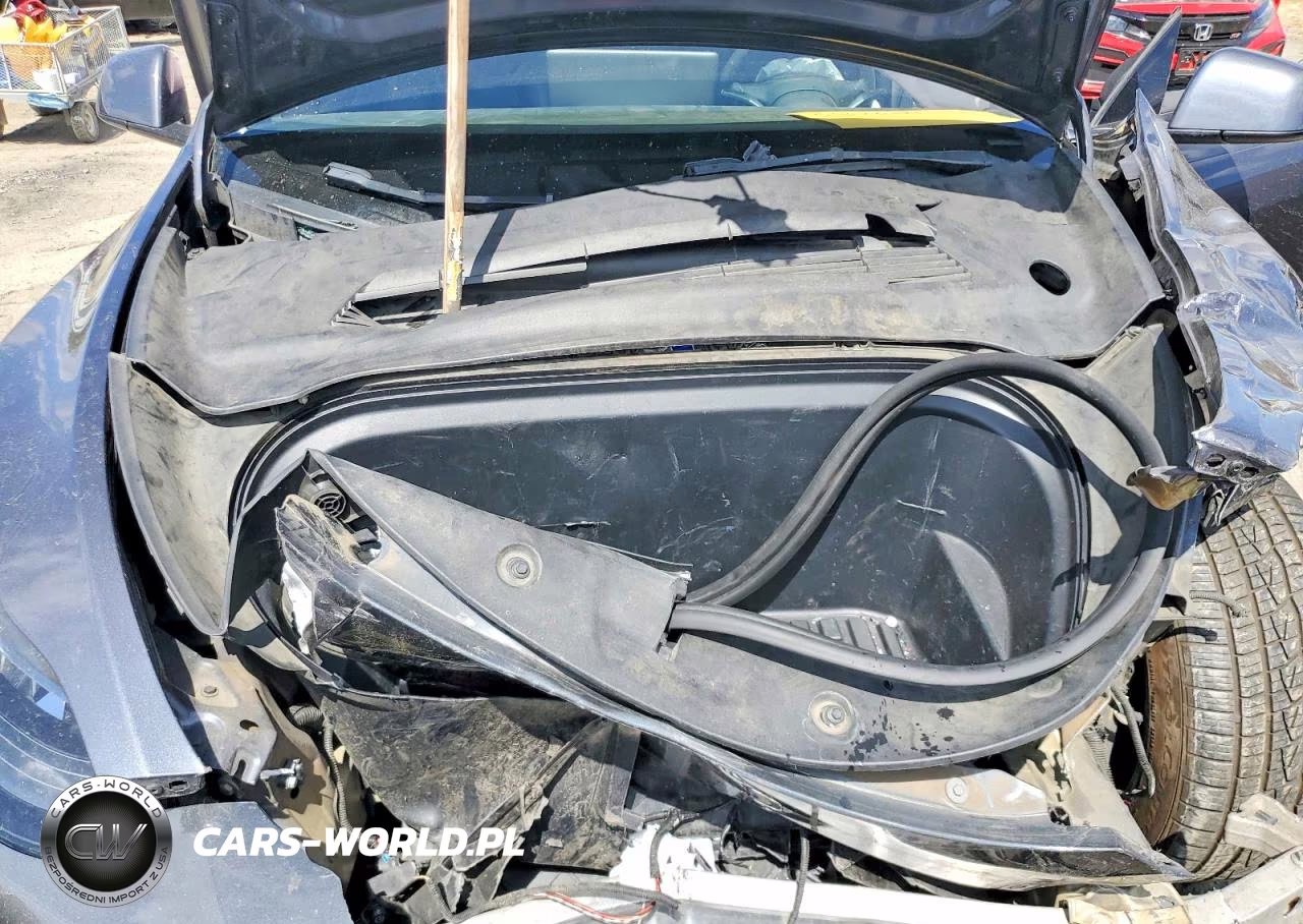 2023 Tesla Model Y VIN:7SAYGAEE2PF865561 - 11