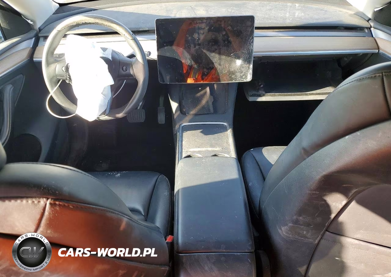 2023 Tesla Model Y VIN:7SAYGAEE2PF865561 - 8