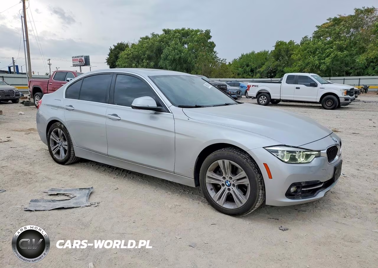2018 BMW 330 VIN:WBA8B9G56JNU97401 - 4