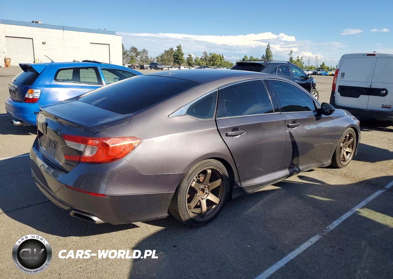 2018 Honda Accord Sport VIN:1HGCV1F34JA240848 - 3